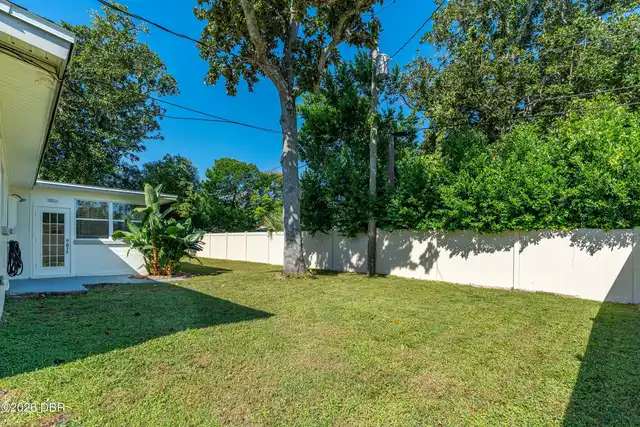 Listing Photo 6