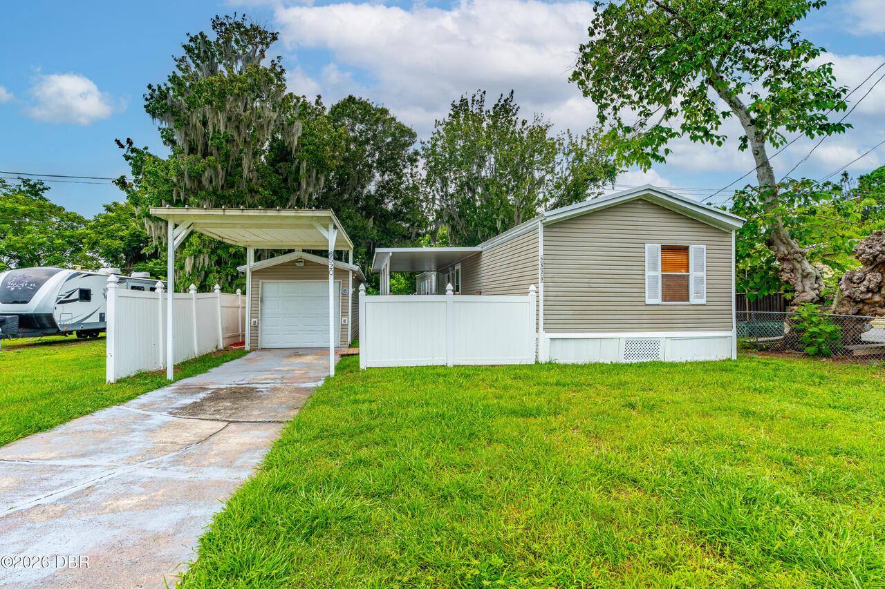 Listing Photo 11