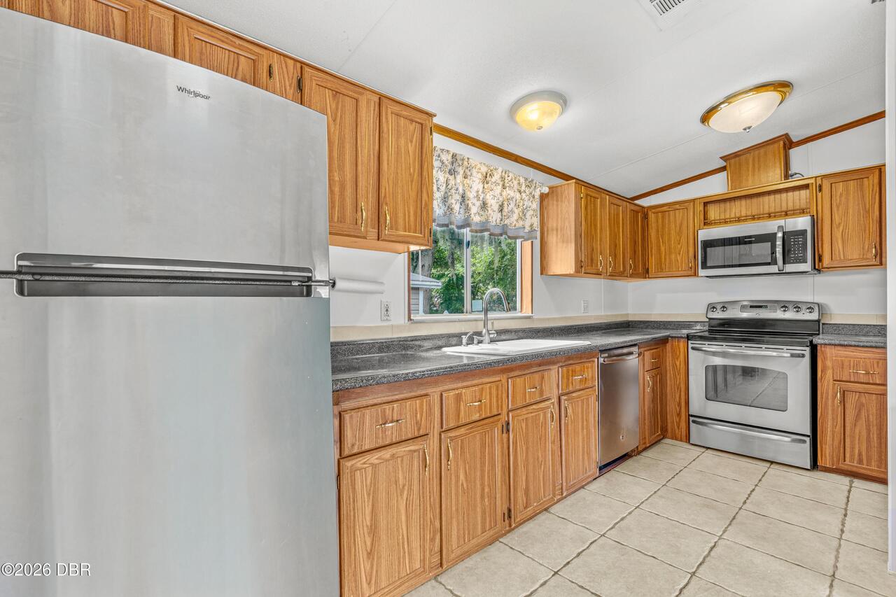 Listing Photo 16