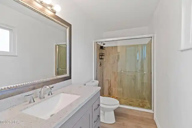 Listing Photo 14