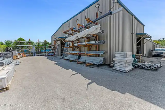 Listing Photo 9