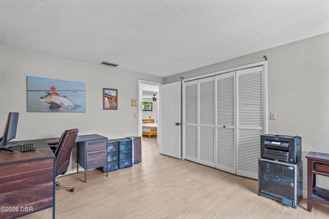 Listing Photo 32