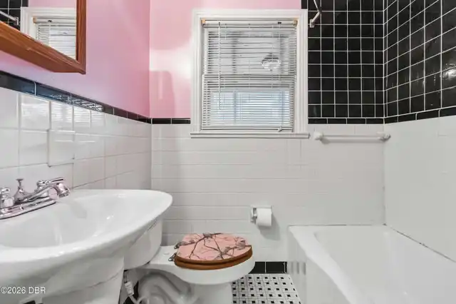 Listing Photo 22
