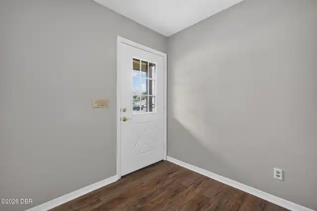 Listing Photo 9