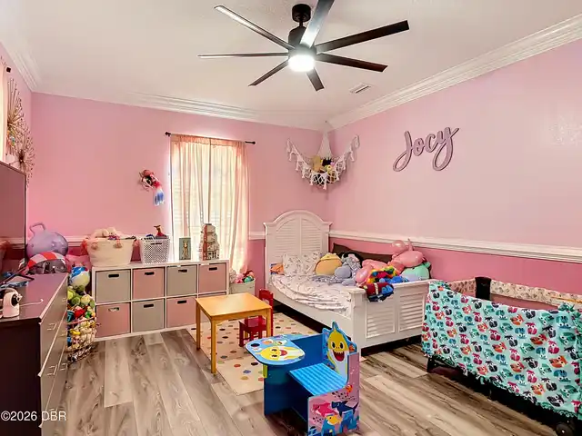 Listing Photo 17