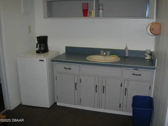 Listing Photo 10