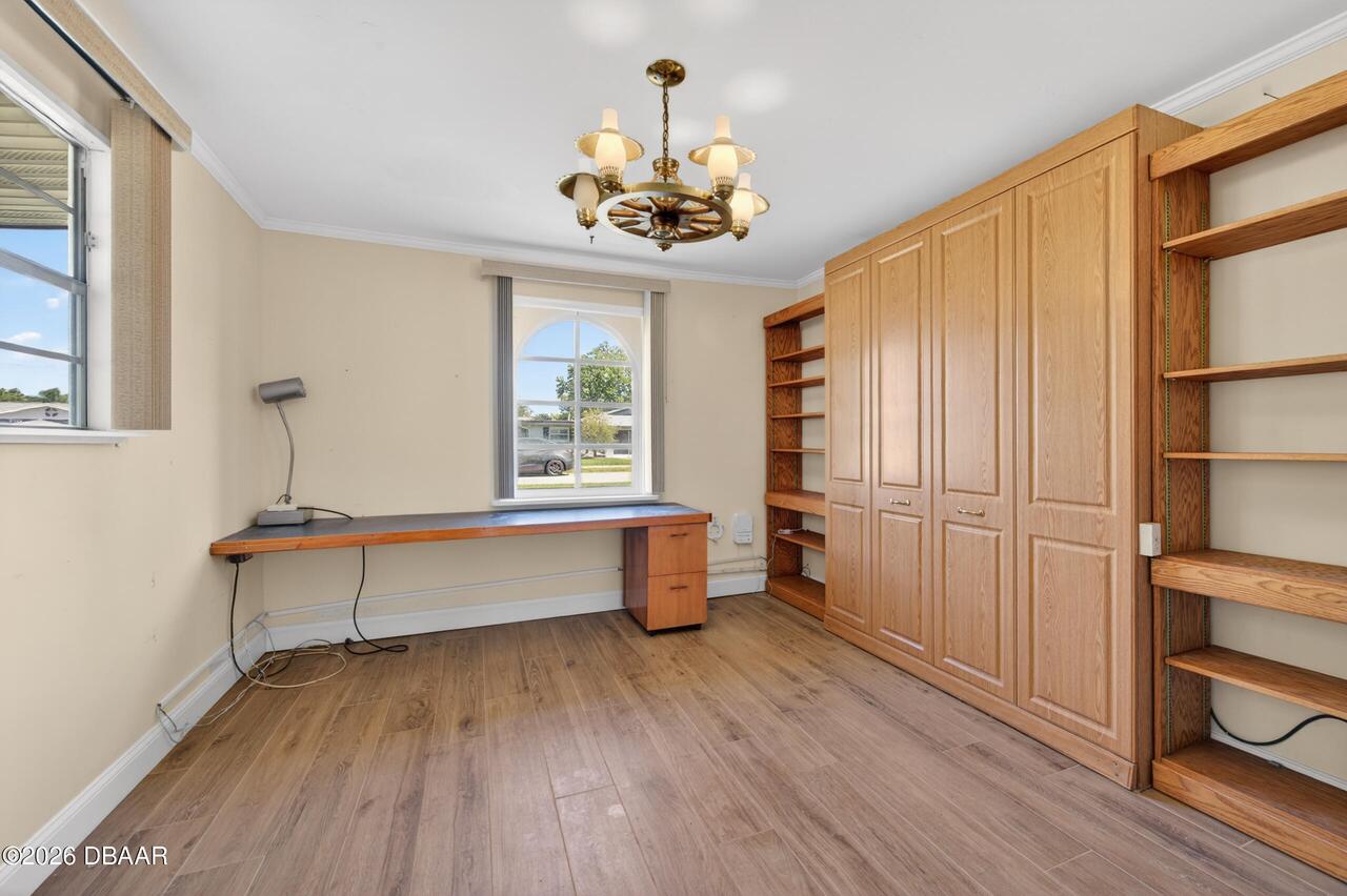 Listing Photo 17