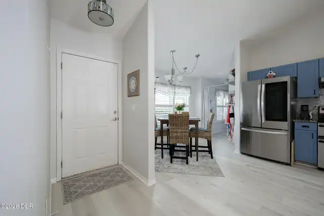 Listing Photo 6