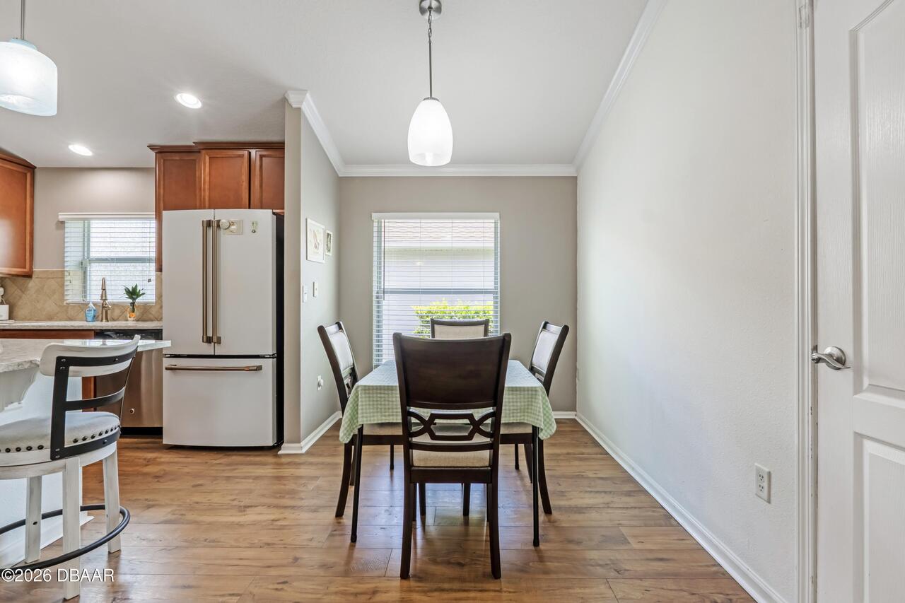 Listing Photo 12