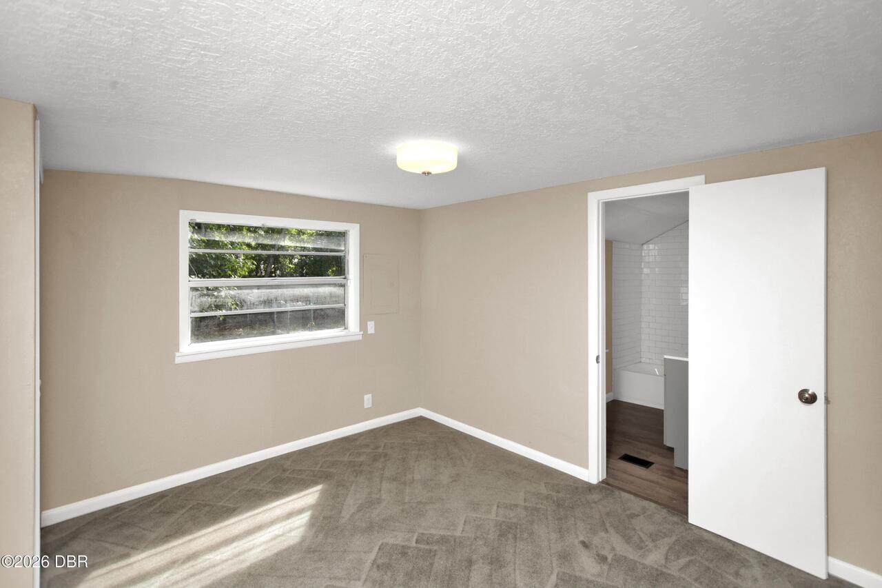 Listing Photo 14