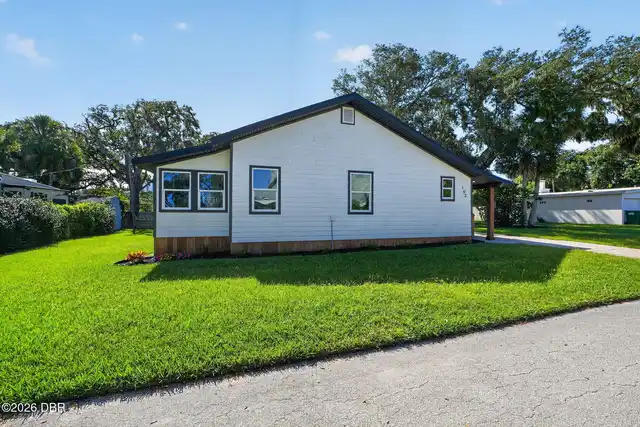 Listing Photo 43