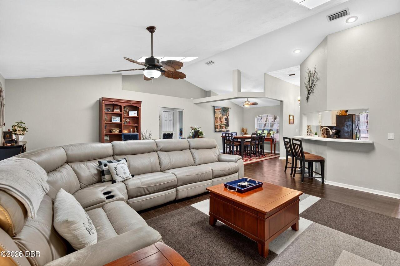 Listing Photo 19