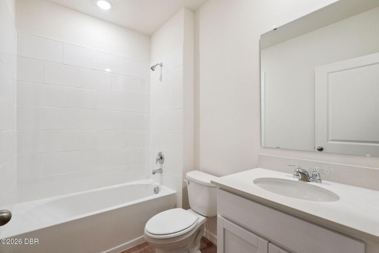 Listing Photo 11