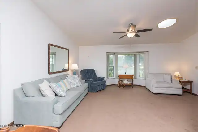 Listing Photo 15