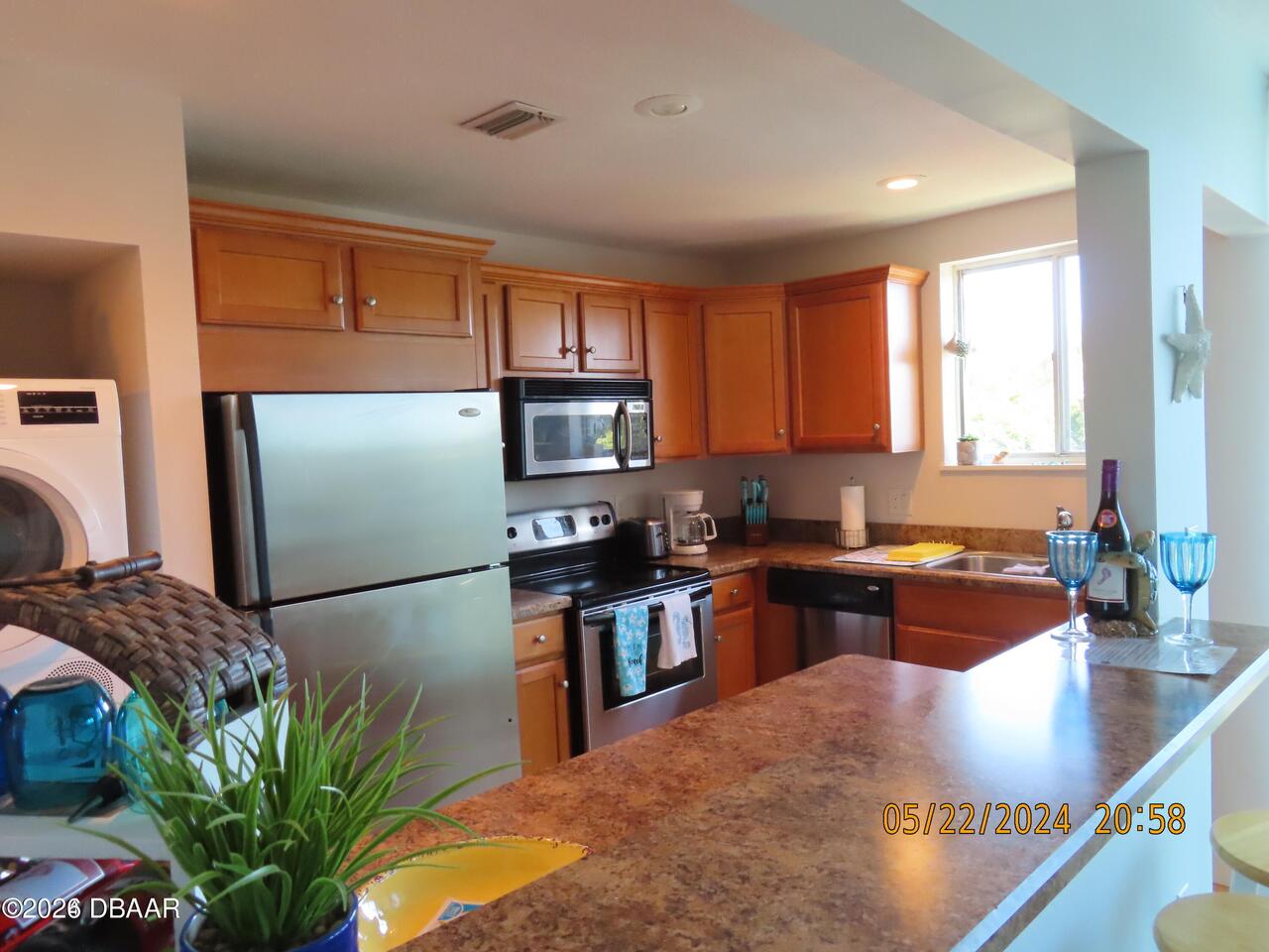Listing Photo 11