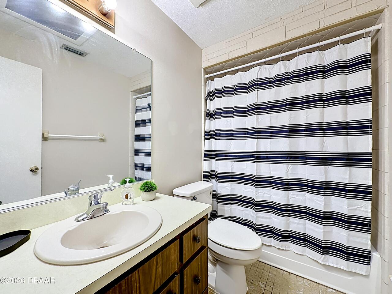 Listing Photo 14