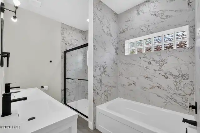 Listing Photo 17