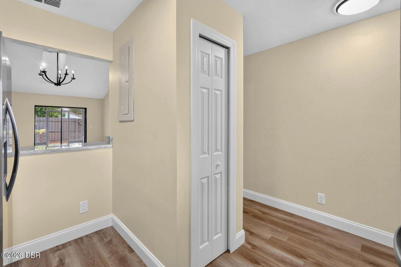 Listing Photo 14