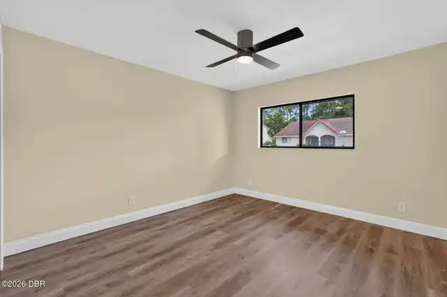 Listing Photo 23