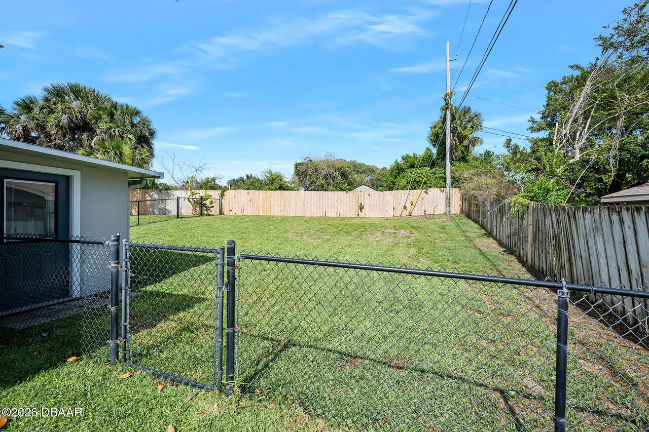 Listing Photo 9