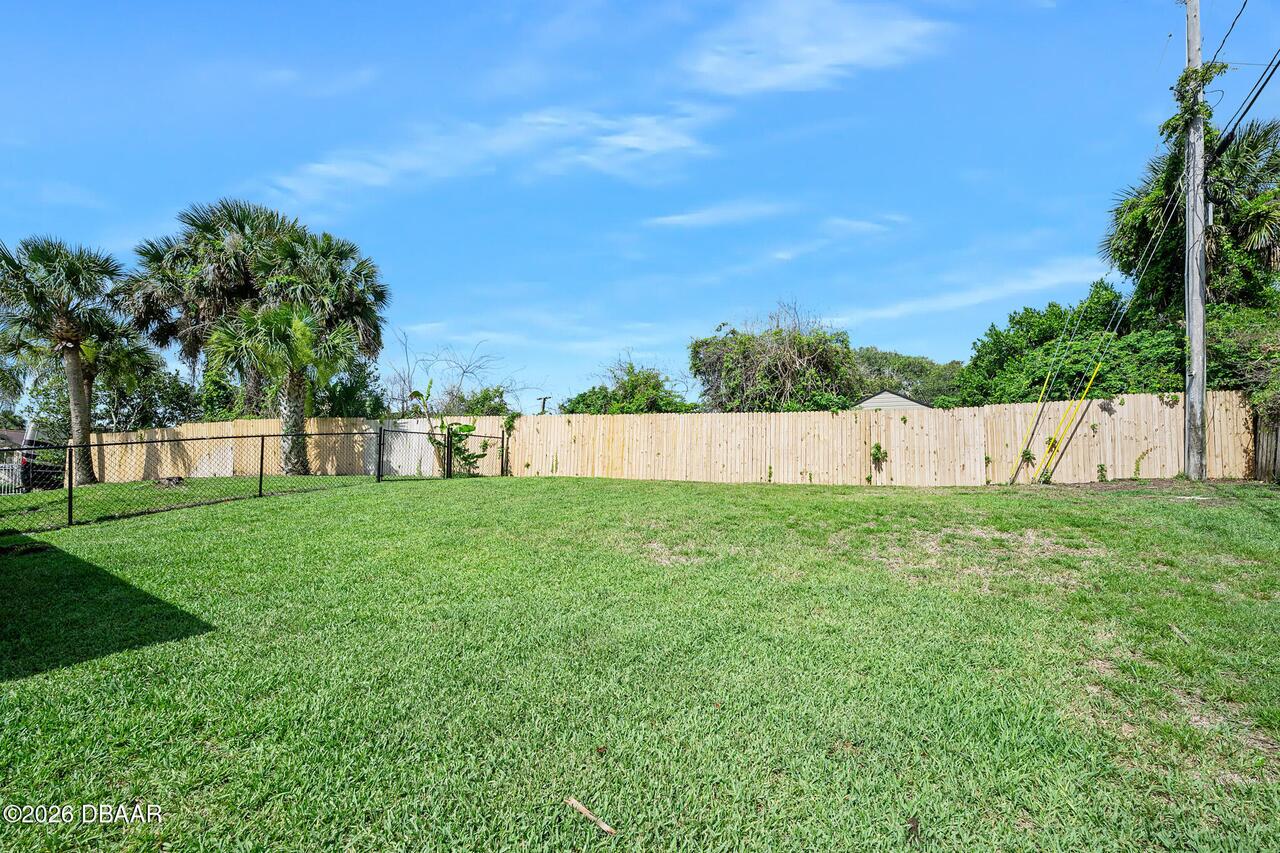 Listing Photo 10