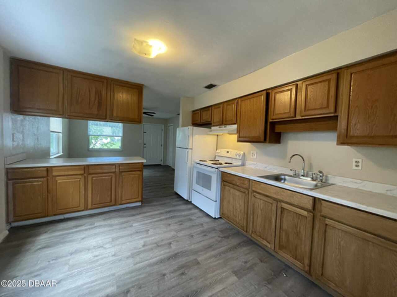 Listing Photo 8