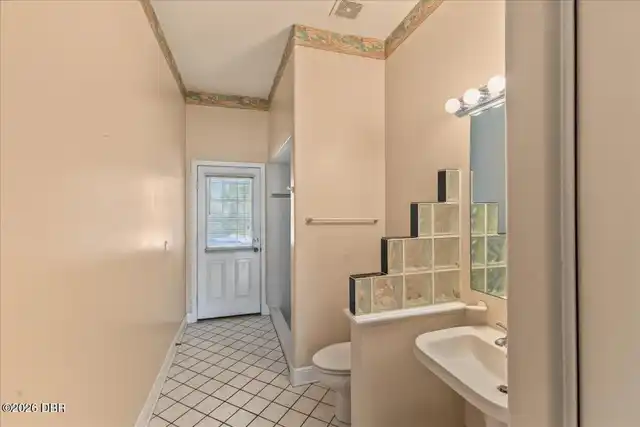 Listing Photo 52