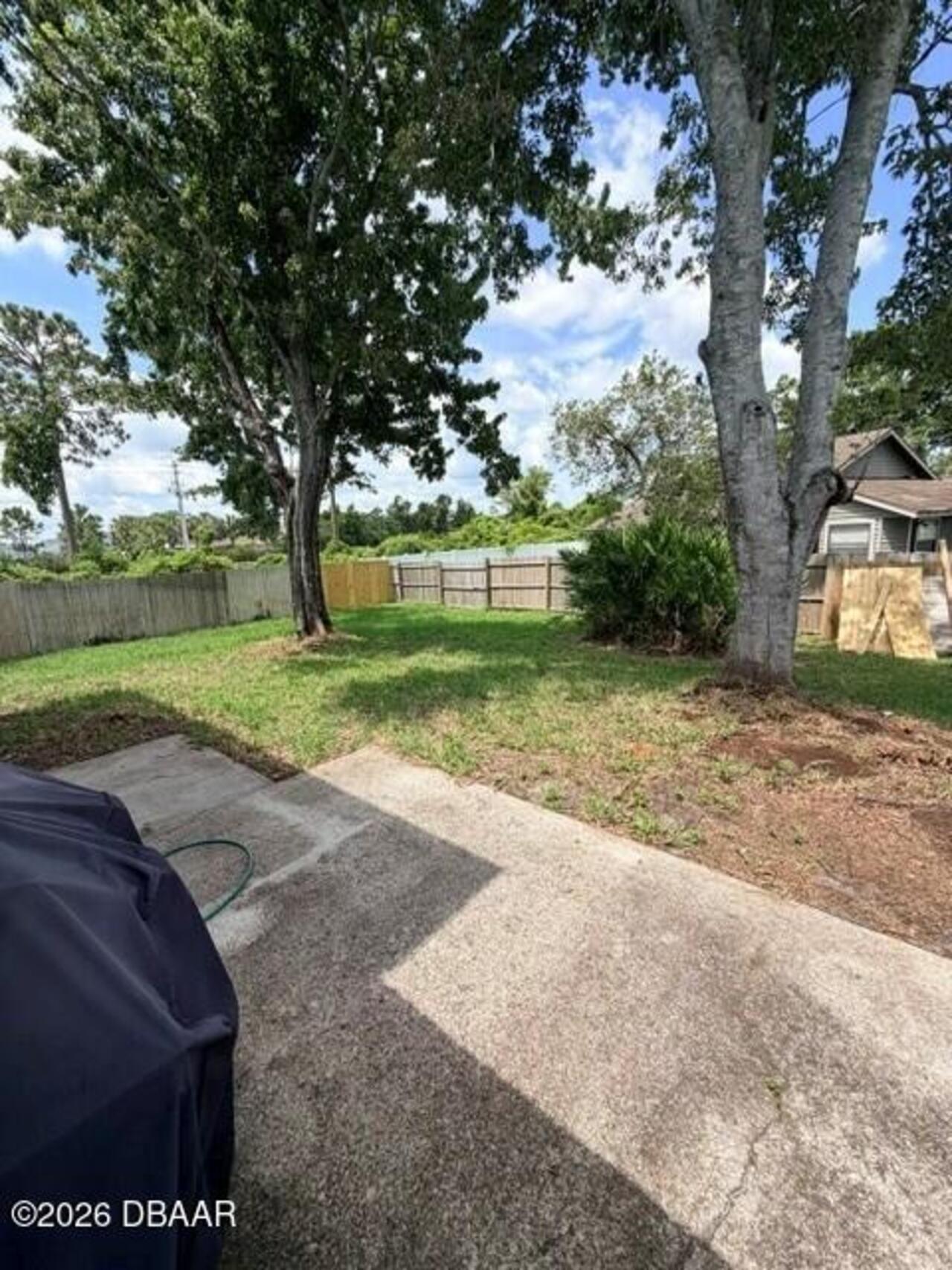 Listing Photo 11