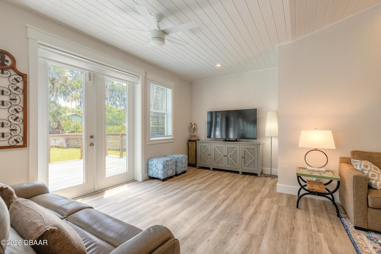Listing Photo 18