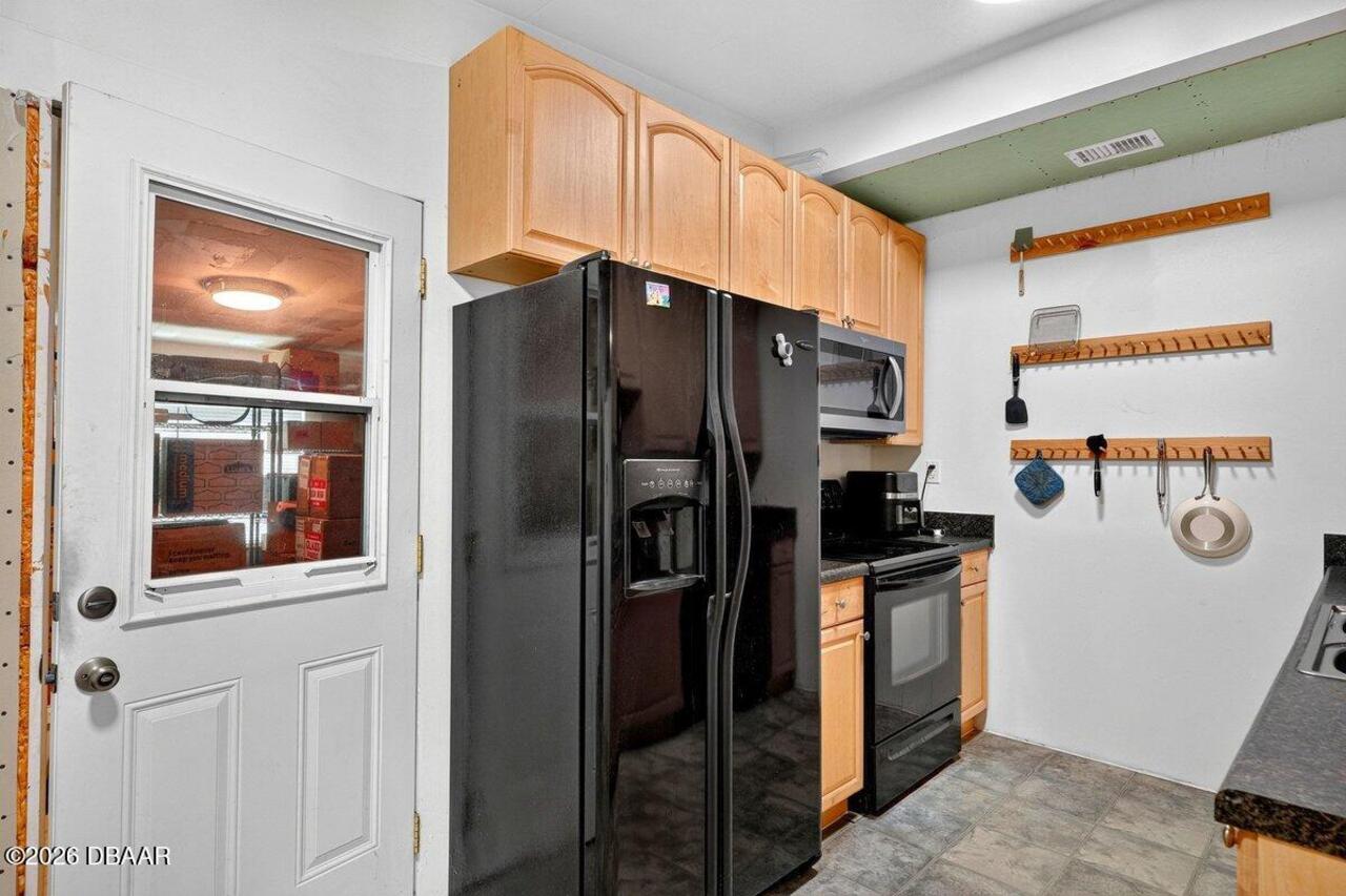 Listing Photo 18
