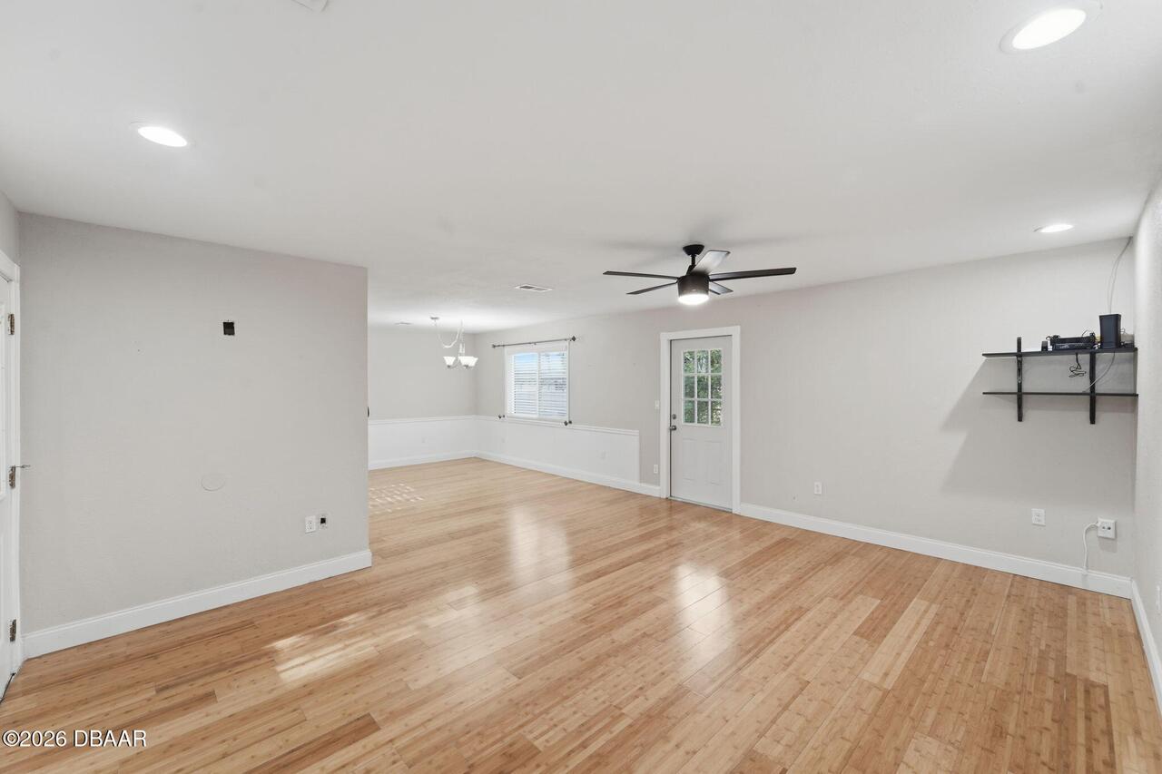 Listing Photo 7