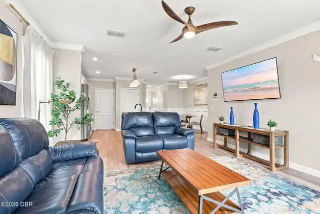 Listing Photo 9