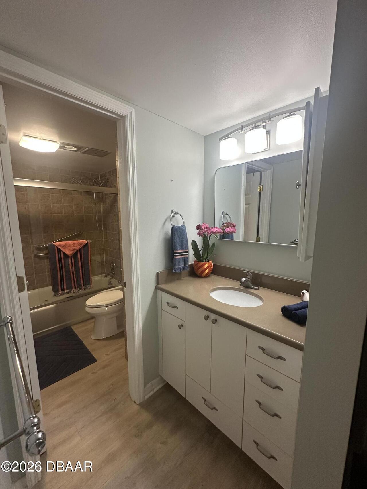 Listing Photo 24