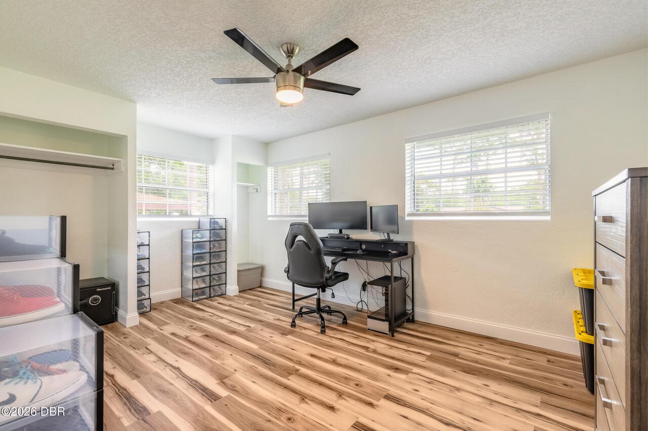 Listing Photo 19