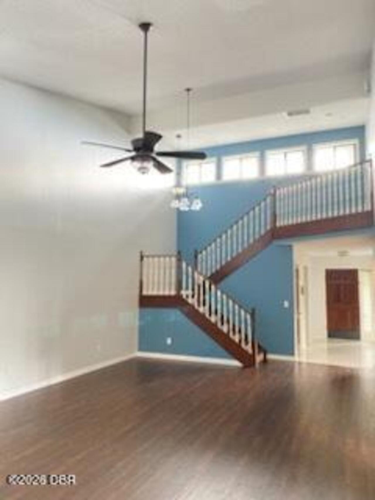 Listing Photo 9