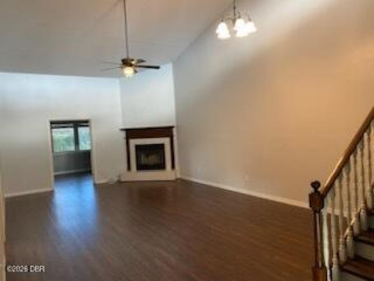 Listing Photo 10