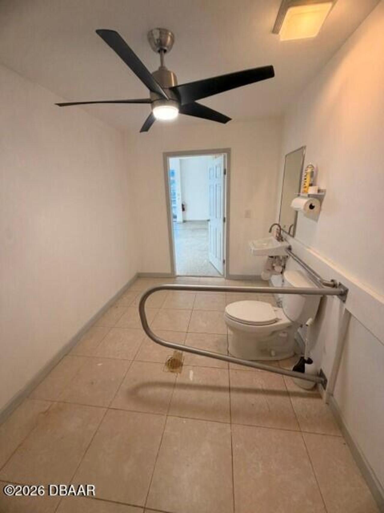 Listing Photo 10