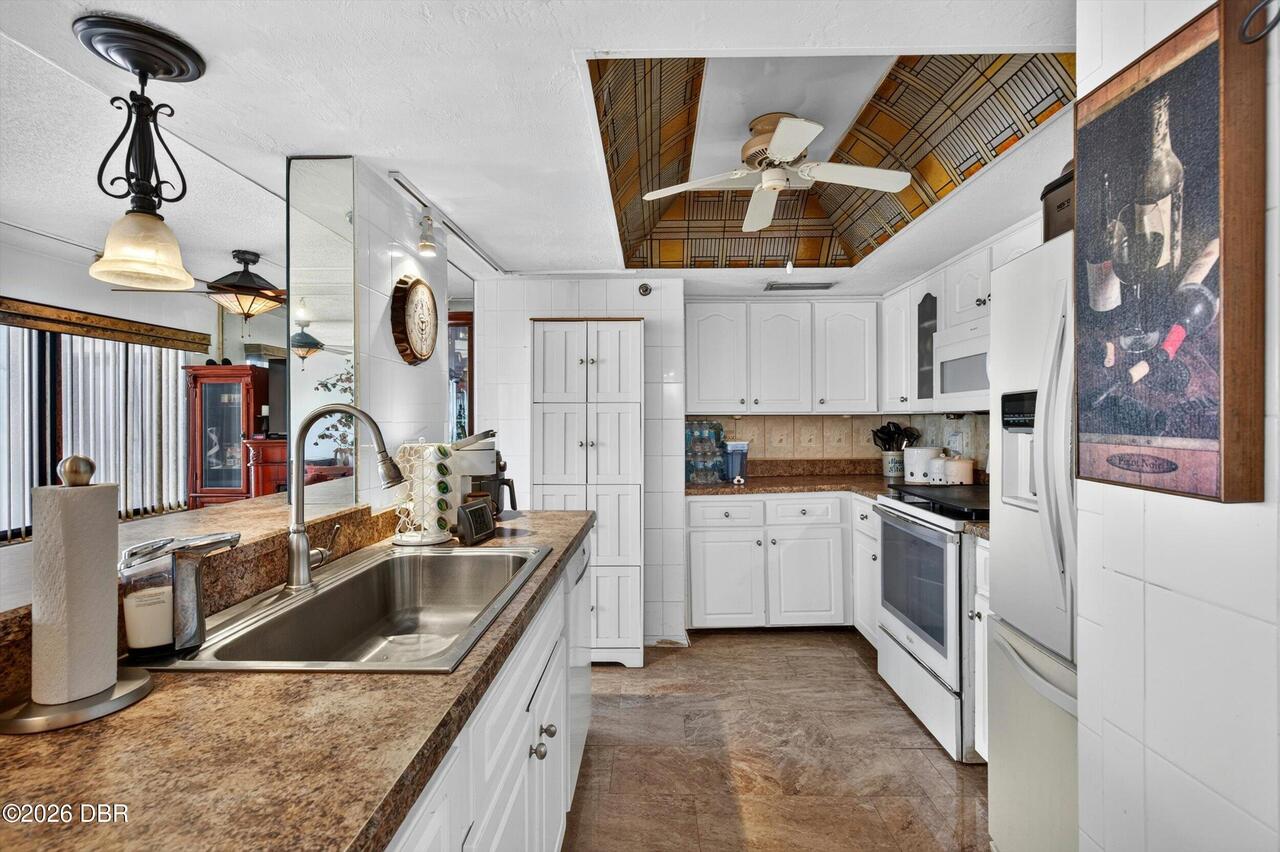 Listing Photo 11