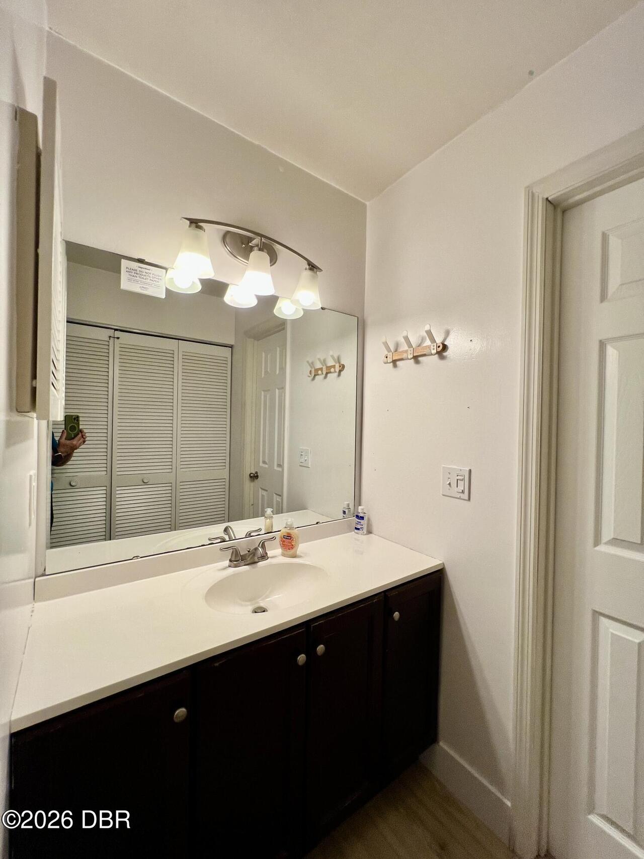 Listing Photo 11