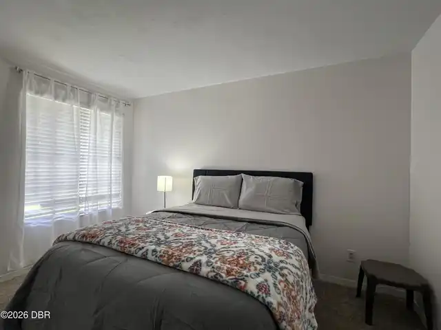 Listing Photo 12