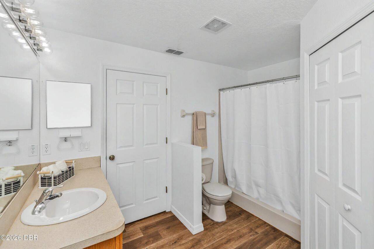 Listing Photo 9