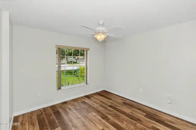 Listing Photo 19
