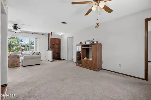 Listing Photo 9