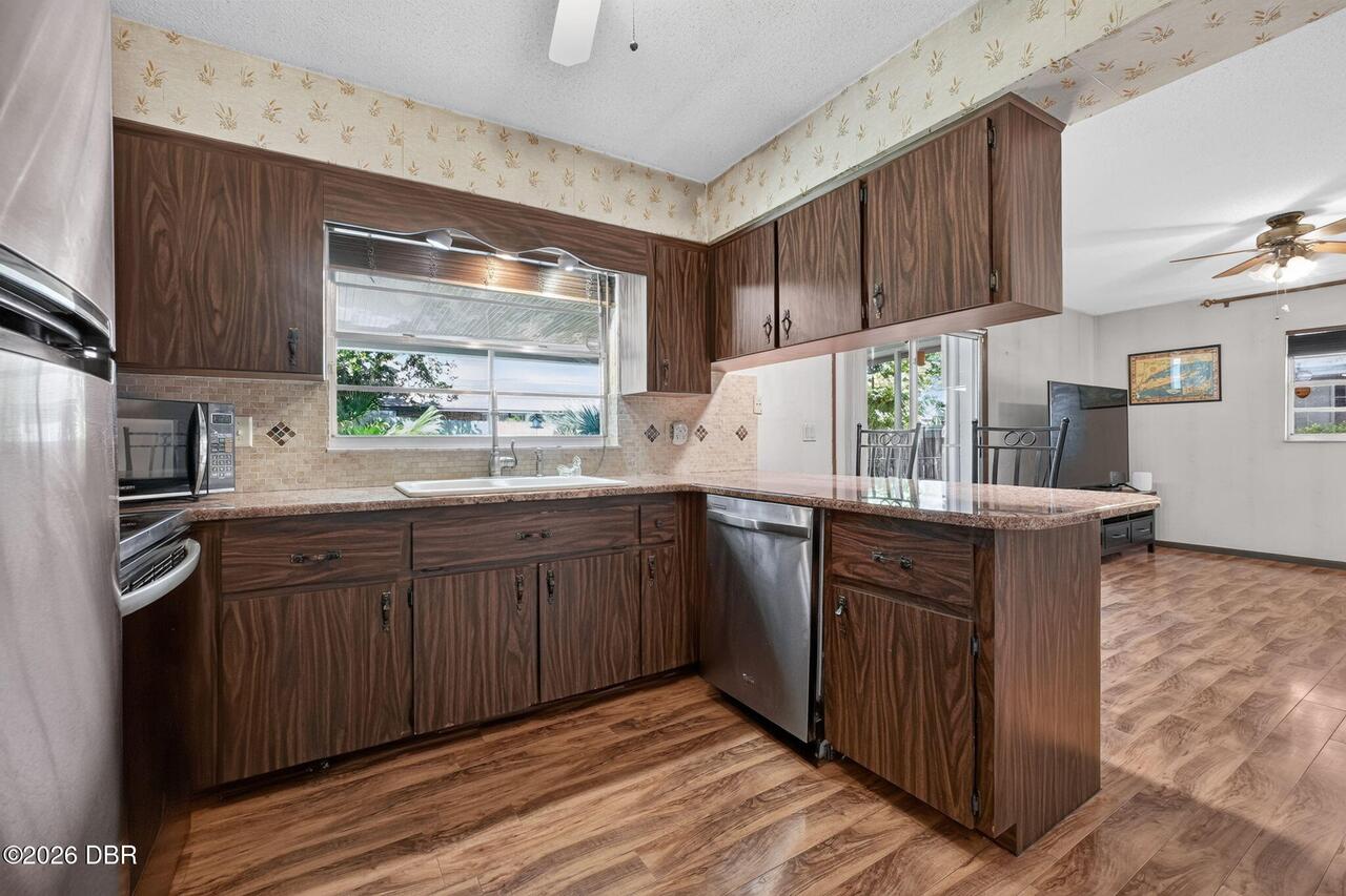 Listing Photo 17