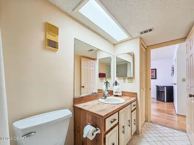 Listing Photo 24