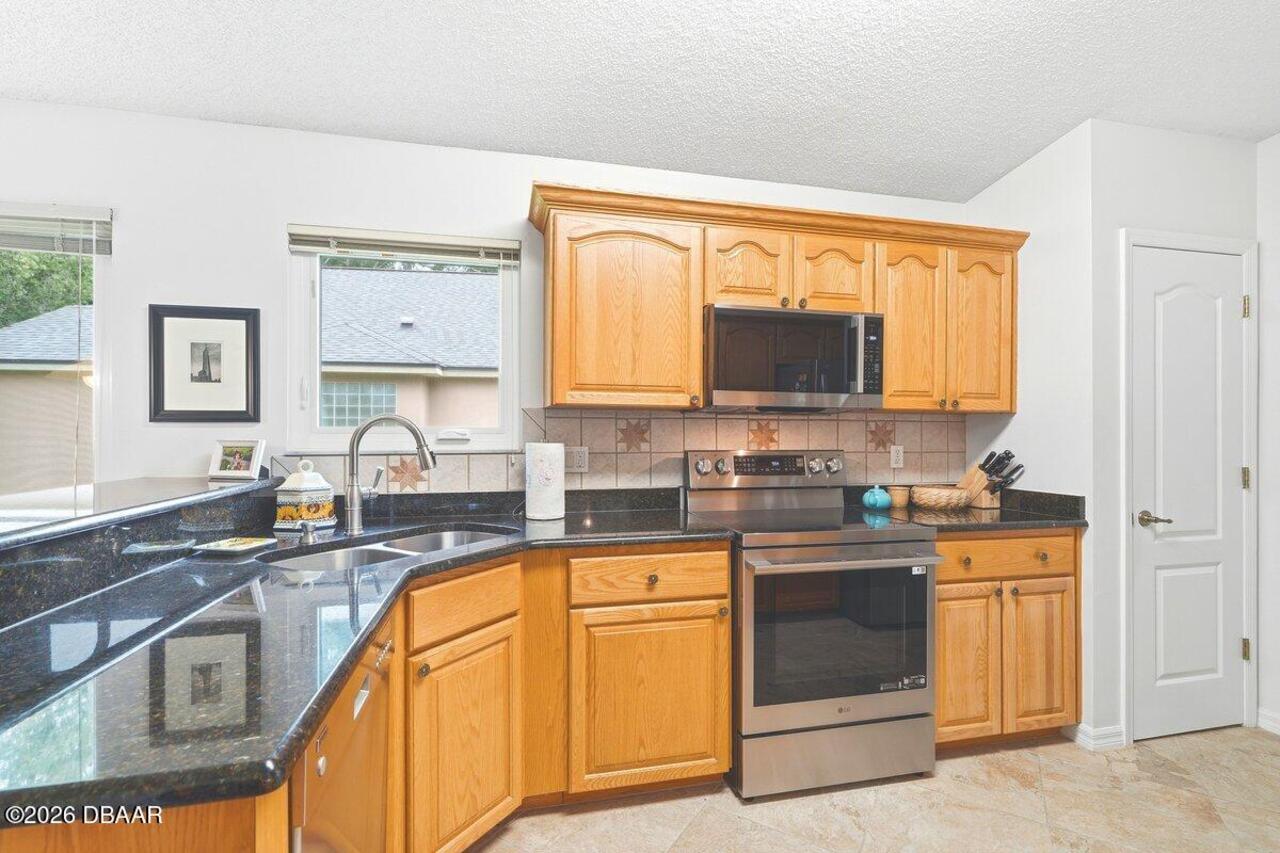 Listing Photo 16