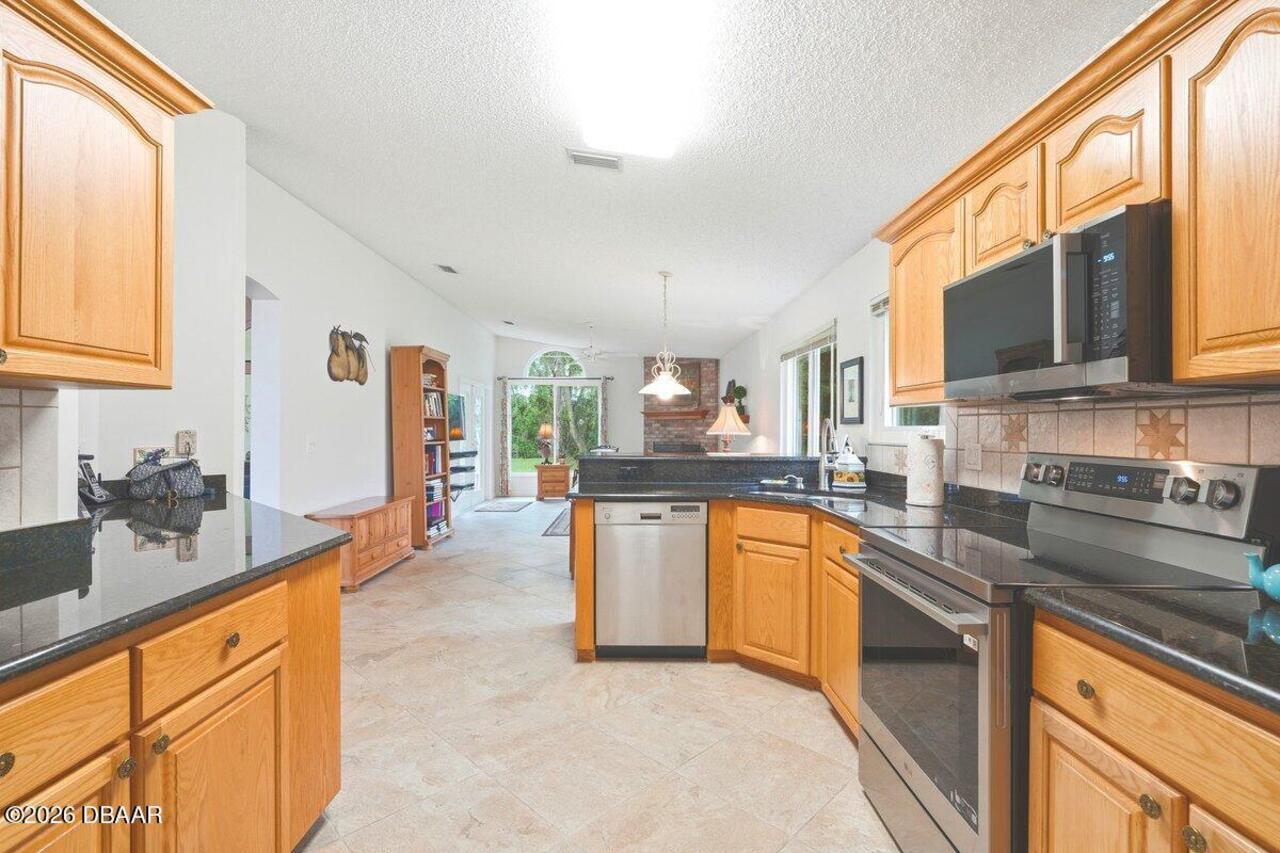 Listing Photo 17