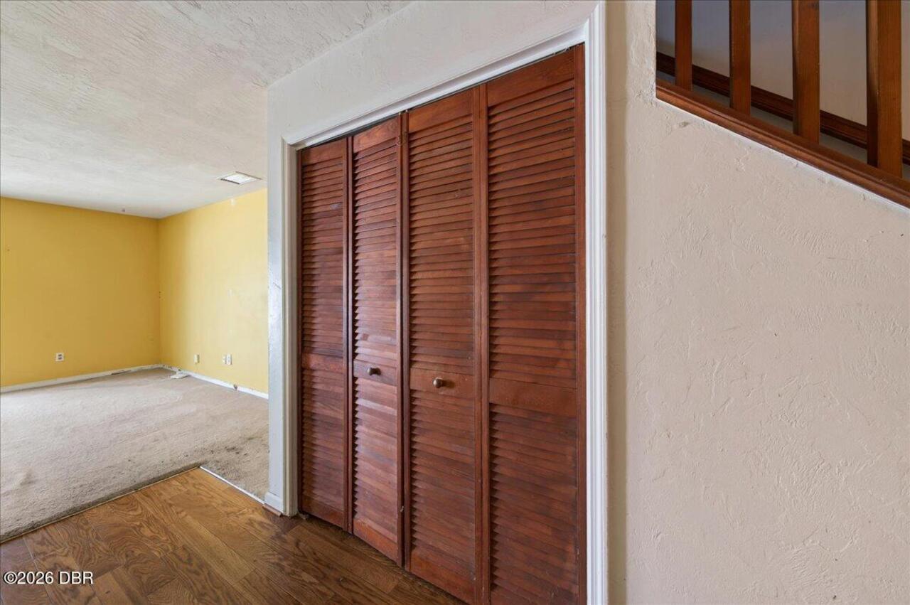 Listing Photo 12