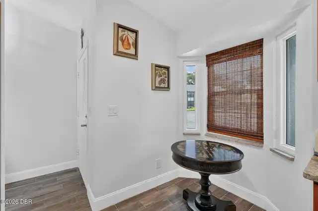 Listing Photo 14