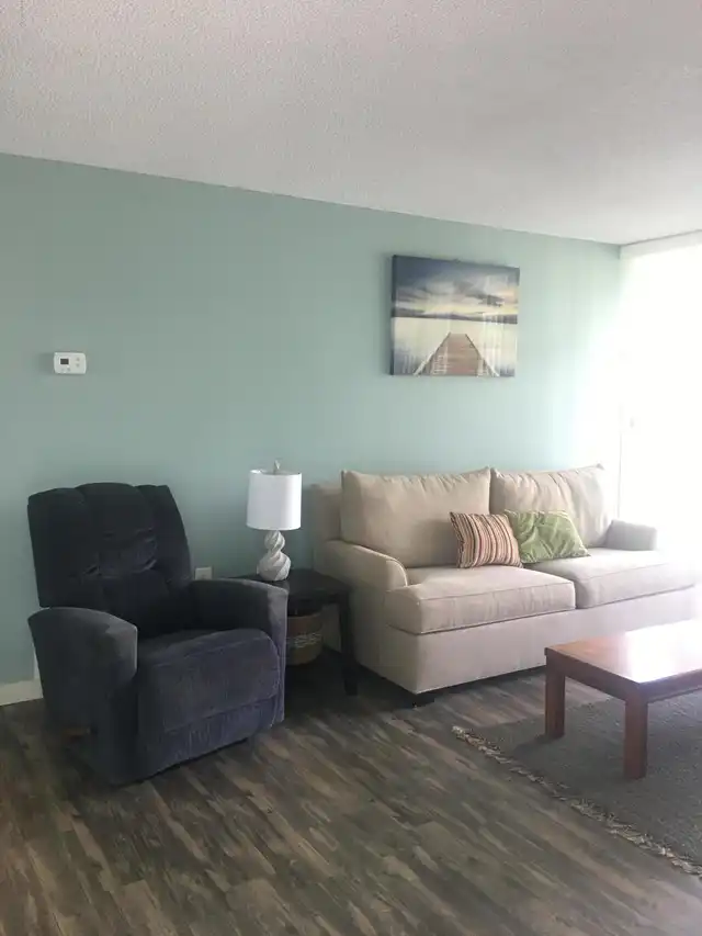 Listing Photo 12